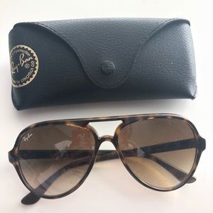 Rayban cats 500